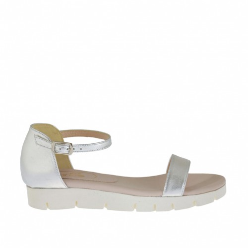 Scarpa aperta da donna con cinturino in pelle laminata argento zeppa 2 - Misure disponibili: 42