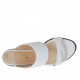 Sabo para mujer en piel blanca y tejido azul con plataforma y cuña 8 - Tallas disponibles:  42