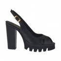 Woman's sandal in black leather heel 10