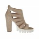 Scarpa da donna aperta in punta con cerniera in camoscio color sabbia tacco 9 - Misure disponibili: 31, 34, 42