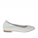 Ballerina da donna in vernice bianca con punta sfilata tacco 1