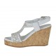 Sandalo da donna in pelle forata bianca con plateau e zeppa 8 - Misure disponibili: 42