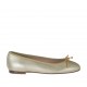 Ballerina da donna con fiocco in pelle laminata platino tacco 1 - Misure disponibili: 32