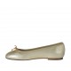 Ballerina da donna con fiocco in pelle laminata platino tacco 1 - Misure disponibili: 32
