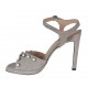 Sandalia para mujer con plataforma, cinturon y perlas en gamuza gris tacon 10 - Tallas disponibles:  42