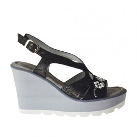 Woman's sandal in black nubuck leather and lead-colored printed laminated leather with rhinestones, pearls, platform and wedge 8 - Available sizes:  31, 42