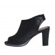 Sandalo accollato da donna con elastico e plateau in pelle forata nera tacco 8 - Misure disponibili: 42