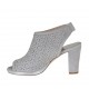 Sandalo accollato da donna con elastico e plateau in camoscio forato grigio tacco 8 - Misure disponibili: 43, 45