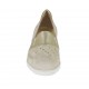Chaussure fermeé pour femmes avec elastiques en daim perforé beige et cuir lamé platine talon compensé 4 - Pointures disponibles:  42, 43, 45