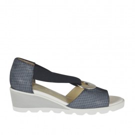 Scarpa aperta da donna in pelle stampata bianca e nera con elastico e anello metallico zeppa 4 - Misure disponibili: 42
