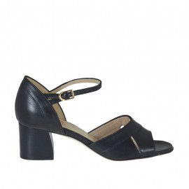 Chaussure ouverte pour femmes en cuir noir avec courroie talon 5 - Pointures disponibles:  33, 43, 45