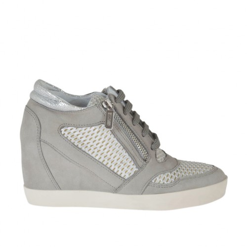 Scarpa stringata con cerniere in nabuk grigio, tessuto forato bianco e argento e pelle laminata stampata argento zeppa 7 - Misure disponibili: 42