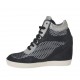 Scarpa stringata in pelle e camoscio nero, tessuto forato nero e argento e pelle laminata stampata argento zeppa 7 - Misure disponibili: 42