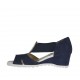 Scarpa aperta da donna in camoscio blu con elastici e borchie zeppa 4 - Misure disponibili: 43, 45