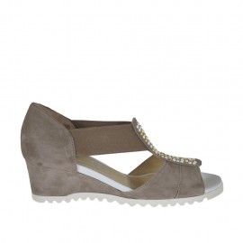 Chaussure ouverte pour femmes avec elastiques et goujons en daim gris tourterelle talon compensé 4 - Pointures disponibles:  43, 45