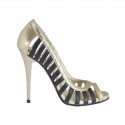 Scarpa aperta da donna in pelle nera e pelle laminata platino tacco 10