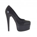 Zapato de salon para mujeres con plataforma en piel de color negro tacon 13 