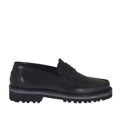 Mocassino da uomo in pelle di colore nero - Misure disponibili: 38, 46, 47, 49