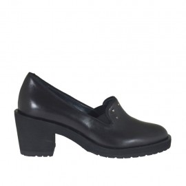 Scarpa accollata da donna con elastici e borchie in pelle nera tacco 6 - Misure disponibili: 32, 42