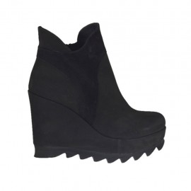 Stivaletto da donna con cerniera e plateau in nabuk e camoscio nero zeppa 9 - Misure disponibili: 42
