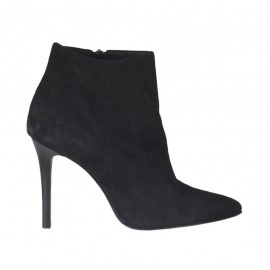 Woman's ankle boot with zipper in black suede heel 10 - Available sizes:  31