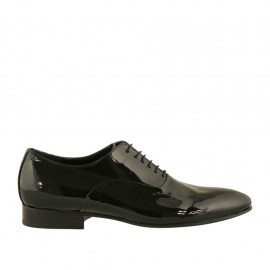 Men's elegant laced Oxford shoe in black smooth patent leather - Available sizes:  37, 38, 47