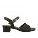 Sandalo da donna con cinturino in pelle forata nera tacco 3 - Misure disponibili: 43