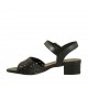 Sandalo da donna con cinturino in pelle forata nera tacco 3 - Misure disponibili: 43
