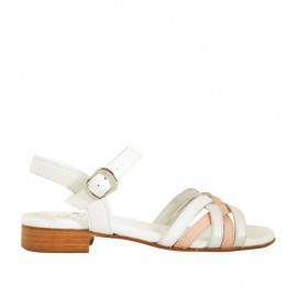 Damensandale mit Riemchen aus weissem, silbernem und rosafarbenem Leder Absatz 2 - Verfügbare Größen:  33