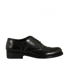 Herrenoxfordschuh mit Schnürsenkeln und Flügelkappe aus schwarzem Leder - Verfügbare Größen:  50