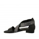 Scarpa aperta da donna in pelle nera con elastico e strass tacco 2 - Misure disponibili: 32, 33