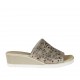 Sabot aperto da donna in pelle forata stampata piombo zeppa 4 - Misure disponibili: 42