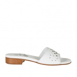 Sabot aperto da donna in pelle bianca con borchie tacco 2 - Misure disponibili: 32, 33, 43