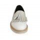Mocassin pour femmes avec franges, elastiques et glands en cuir blanc et cuir imprimé argent talon compensé 3 - Pointures disponibles:  34, 44