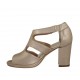 Scarpa aperta da donna con cinturino e plateau in pelle laminata rosa tacco 8 - Misure disponibili: 45
