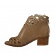 Zapato abierto en punta cerrado hasta el cuello para mujer con cremallera en piel perforada beis tacon 4 - Tallas disponibles:  42, 43, 46