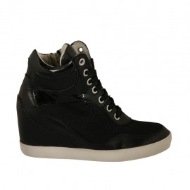 Woman's laced shoe with zipper in black leather, patent leather and fabric wedge 6 - Available sizes:  34, 42