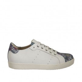 Damenschnürschuh mit herausnehmbarer Innensohle aus weissem Leder und buntem blumenbedrucktem Leder Keilabsatz 2 - Verfügbare Größen:  33, 44