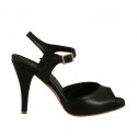 Woman's strap sandal in black leather heel 9