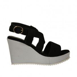 Sandalia para mujer en gamuza negra y tejido laminado plateado con plataforma y cuña 8 - Tallas disponibles:  32, 34