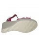 Sandalia para mujer en nubuk fucsia y tejido laminado plateado con cinturon, plataforma y cuña 8 - Tallas disponibles:  31