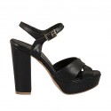 Woman's strap sandal with platform in black leather with block heel 10