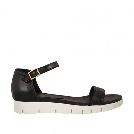 Scarpa aperta da donna in pelle nera con cinturino zeppa 2 - Misure disponibili: 45, 46