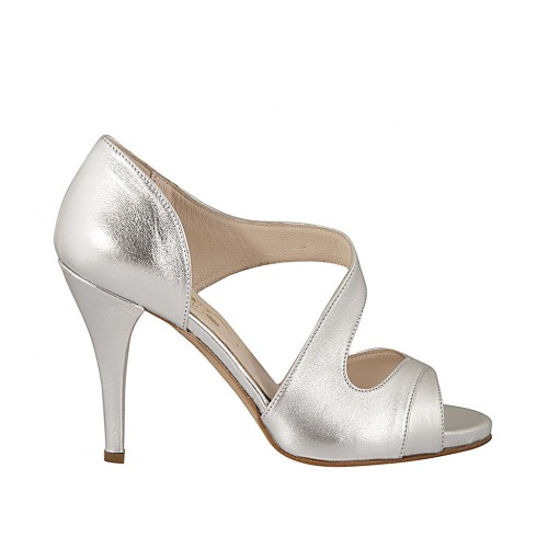 Scarpa aperta da donna in pelle laminata argento con tacco 9 - Misure disponibili: 31, 46