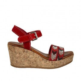 Sandalia para mujer en gamuza roja con cinturon, estrás, plataforma y cuña 7 - Tallas disponibles:  42, 43, 45