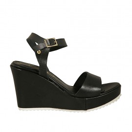Sandale pour femmes en cuir noir avec courroie, plateforme et talon compensé 8 - Pointures disponibles:  32, 42
