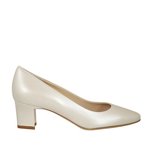Escarpin pour femmes en cuir ivoire perlé talon 5 - Pointures disponibles:  32, 33