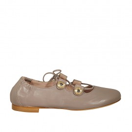 Ballerina da donna con bottoni con strass e lacci in pelle grigio tortora tacco 1 - Misure disponibili: 43, 44, 46