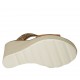 Sabot aperto da donna con elastico laterale in camoscio tabacco e perle cilindriche color bronzo zeppa 9 - Misure disponibili: 42