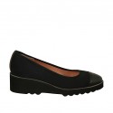 Woman's pump in black fabric with toecap in patent leather wedge heel 4